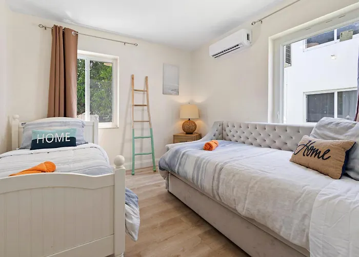 Enchanting Cozy Apartment 10 Min Away From Airport, Calle 8, Brickell, Coral Gables, The Beach And More!