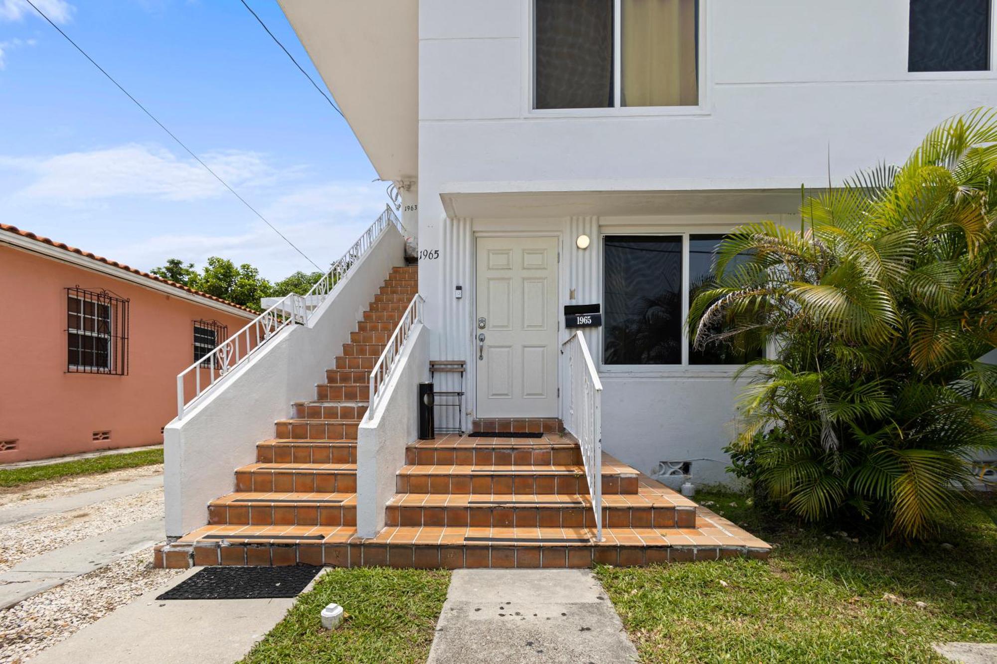 Enchanting Cozy 10 Min Away From Airport, Calle 8, Brickell, Coral Gables, The And More! Miami